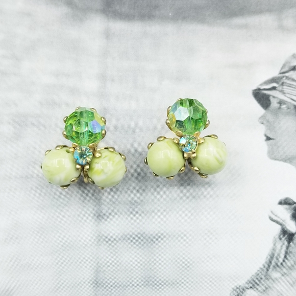 Vintage Jewelry - Vintage green Aurora Borealis clip earrings